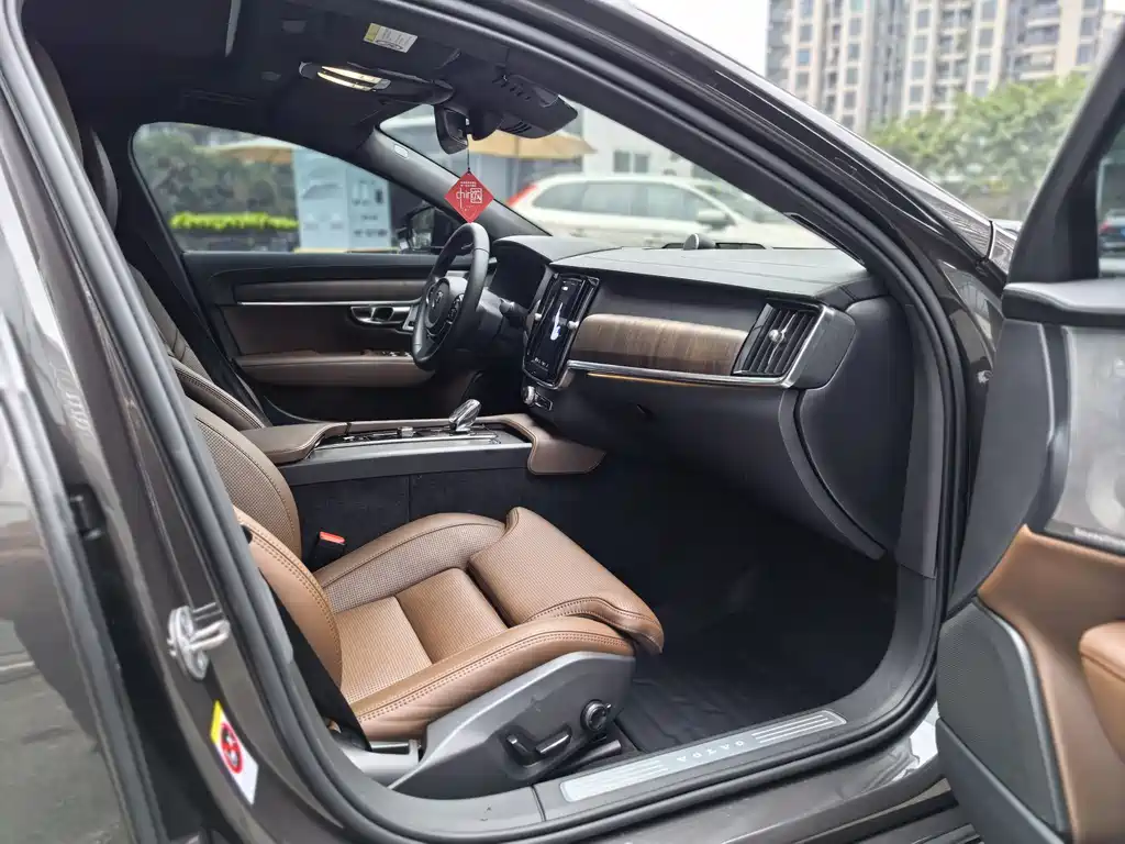 Volvo S90 2023 — фото 24