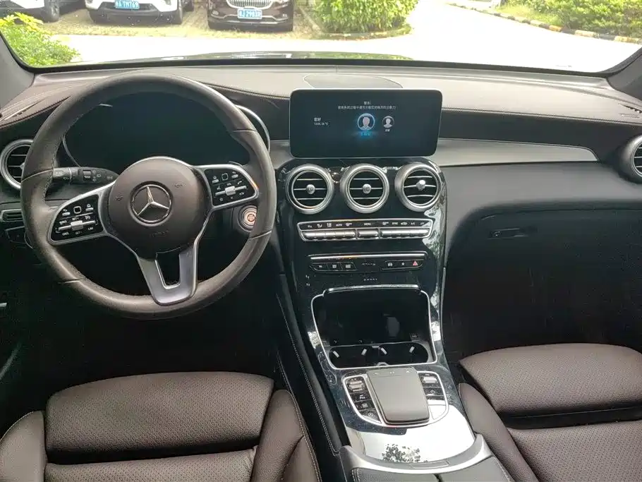 Mercedes-Benz GLC 2021 — фото 12
