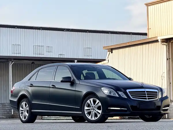 Mercedes-Benz E-Class 2012