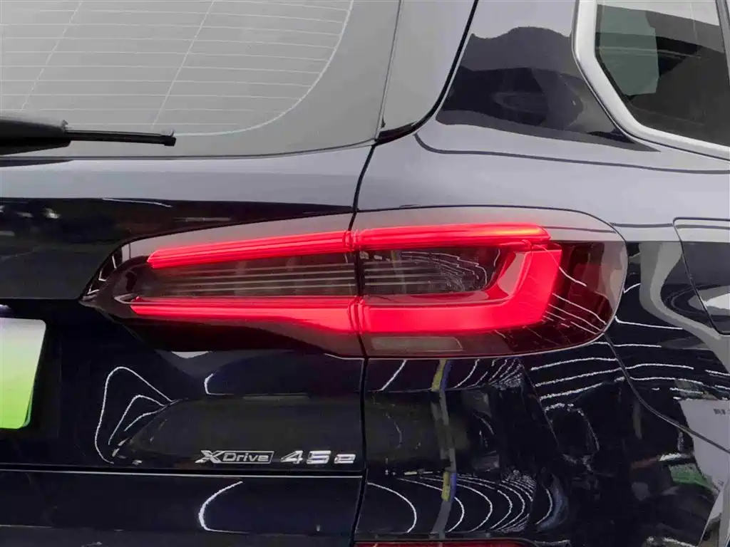 BMW X5 New Energy 2021 — фото 18