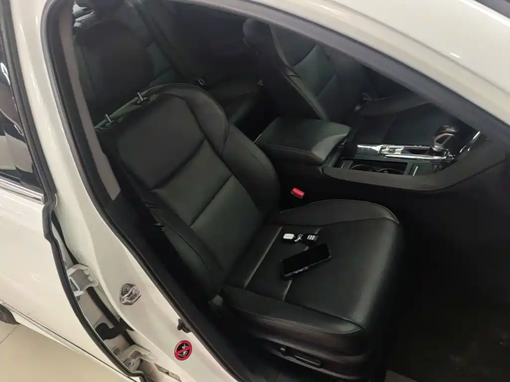 Honda Spirior 2017 — фото 25