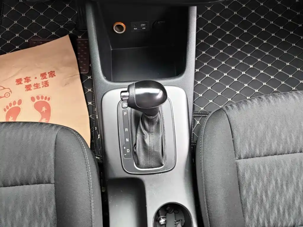 Kia K3 2015 — фото 14