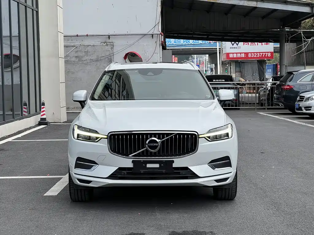 Volvo XC60 2020 — фото 2