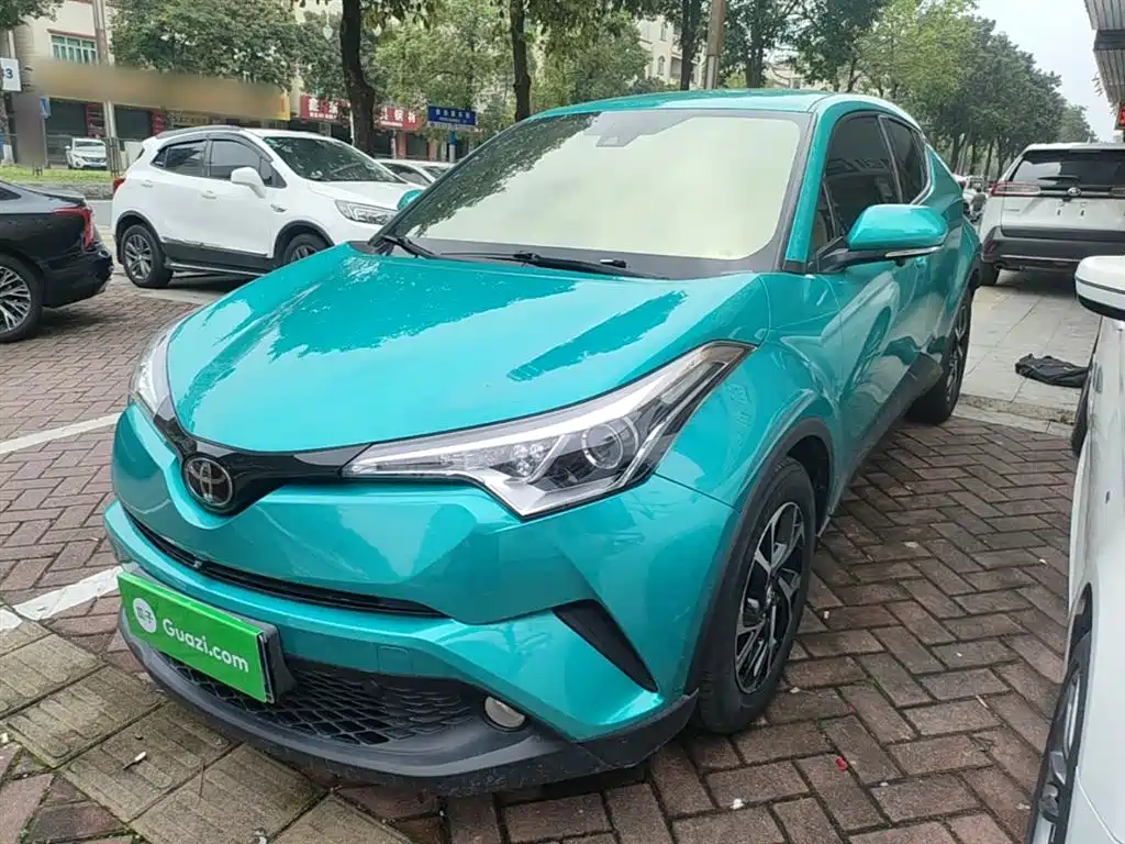 Toyota C-HR 2019 — фото 2