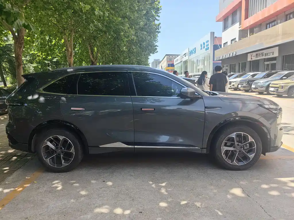Changan CS75PLUS 2024 — фото 2