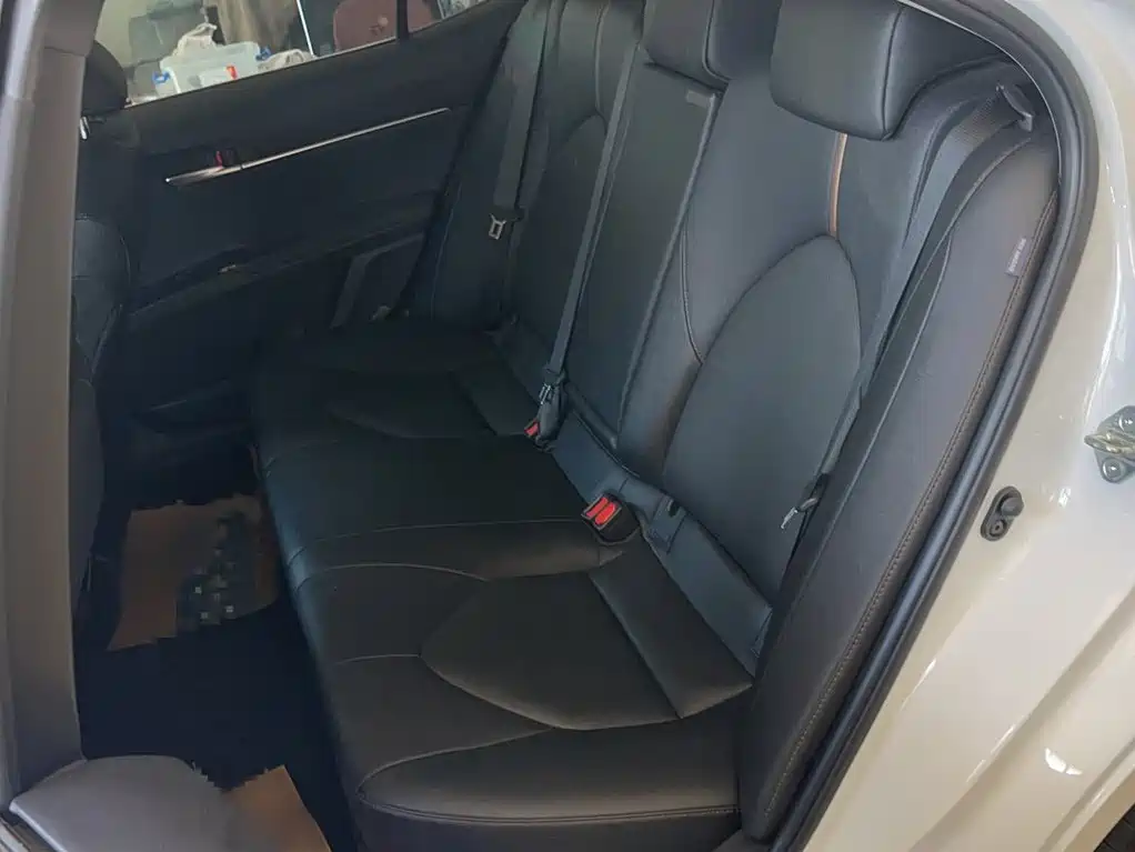 Toyota Camry 2022 — фото 14