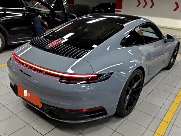 Porsche 911 2023