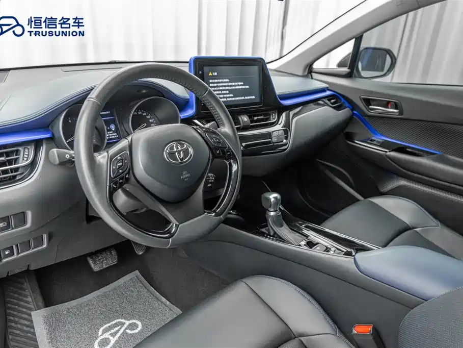 Toyota C-HR 2022 — фото 12