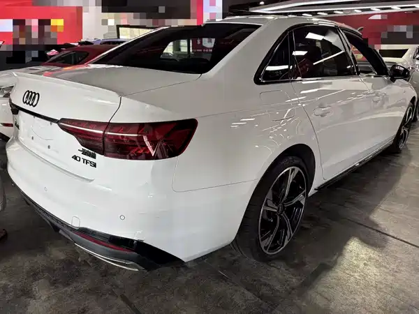 Audi A4L 2024