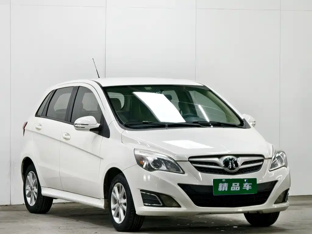 BAIC E-Series 2015 — фото 3