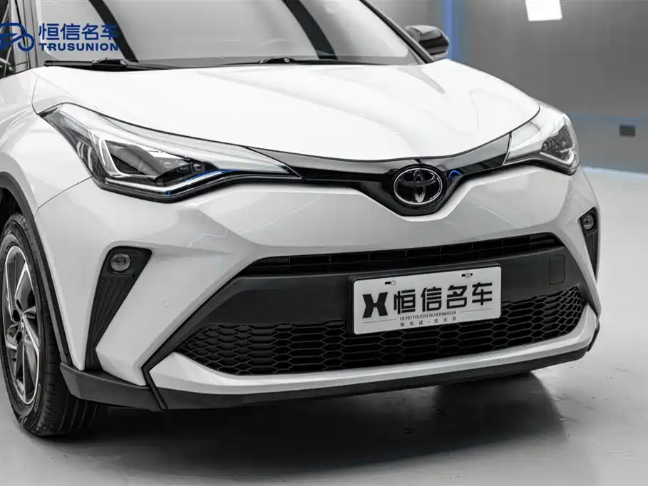 Toyota C-HR 2022 — фото 9