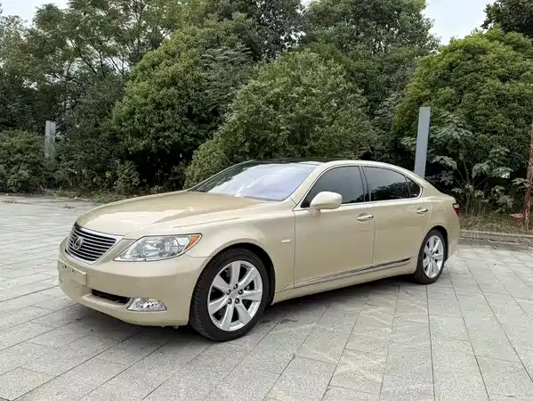 Lexus LS 2006