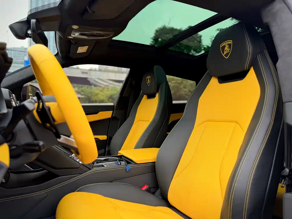 Lamborghini Urus 2022 — фото 12