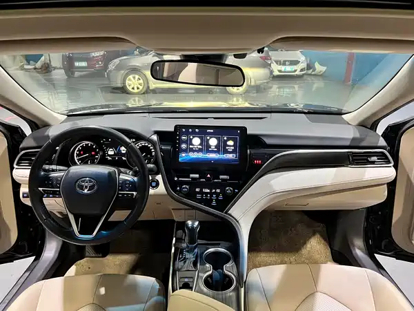 Toyota Camry 2022