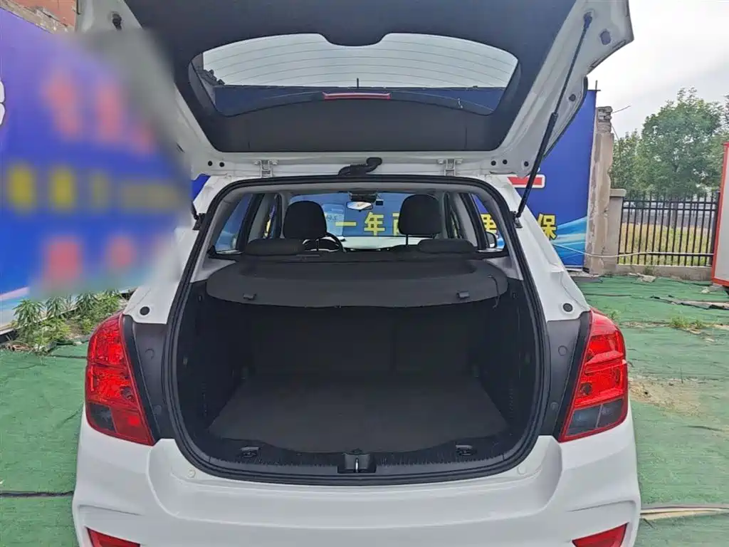 Chevrolet Trax 2017 — фото 19