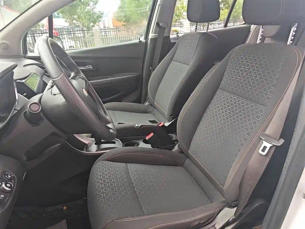 Chevrolet Trax 2017 — фото 15