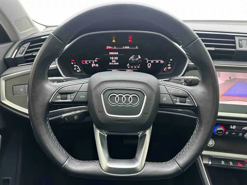 Audi Q3 2022 — фото 16