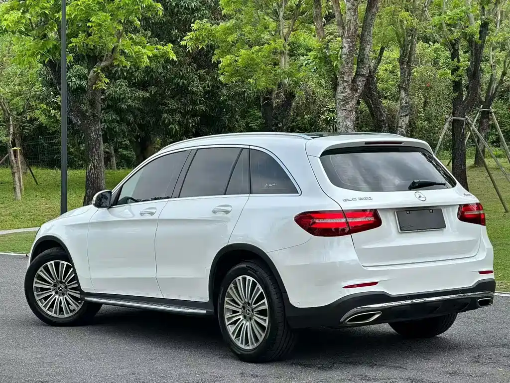 Mercedes-Benz GLC 2017 — фото 9