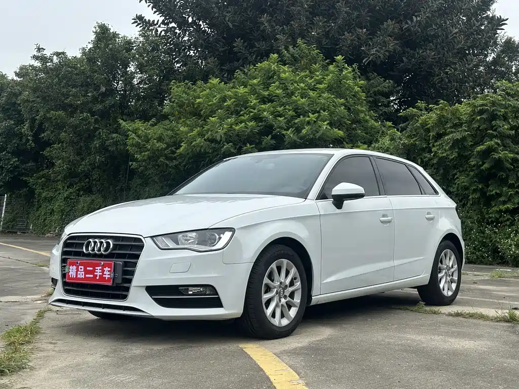 Audi A3 2017 — фото 1