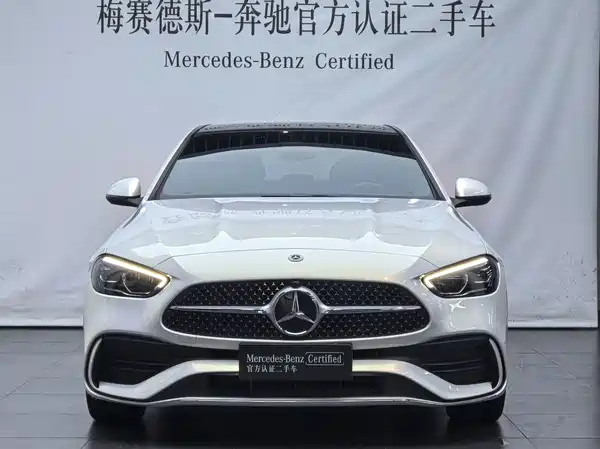Mercedes-Benz C-Class 2024