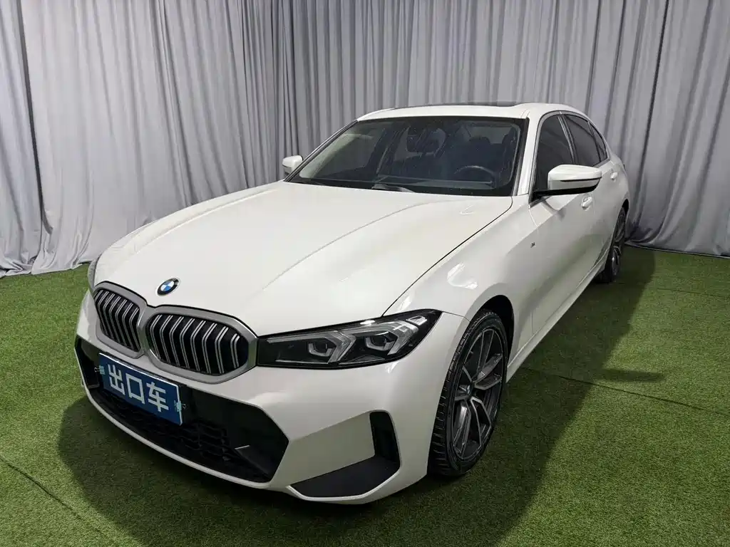 BMW 3 Series 2023 — фото 1