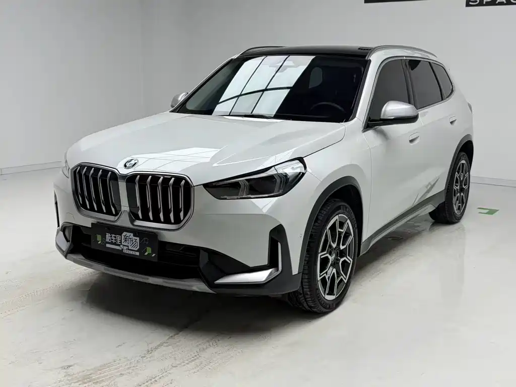 BMW X1 2024 — фото 1