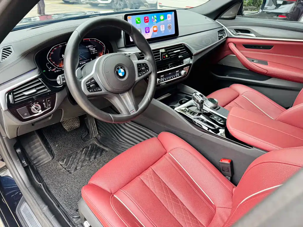 BMW 5 Series 2020 — фото 9
