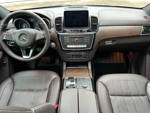 Mercedes-Benz GLE 2016