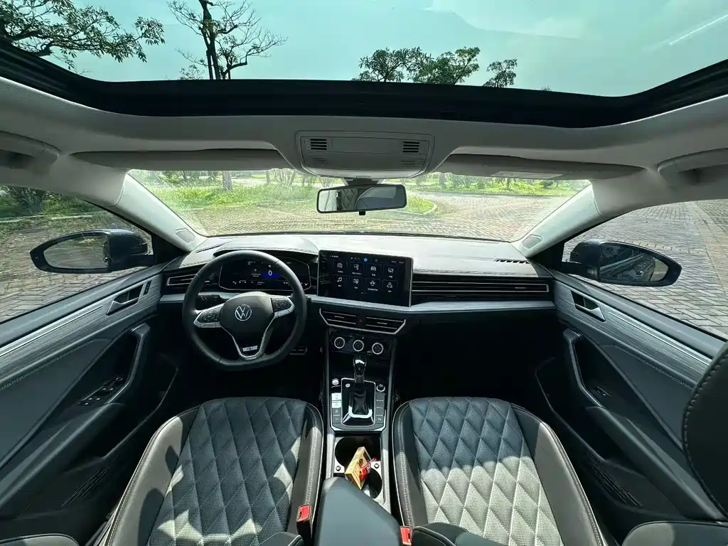 Volkswagen Sagitar 2023