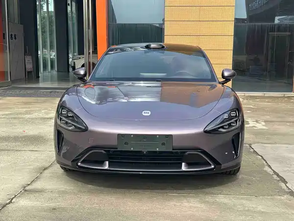 Xiaomi SU7 2025