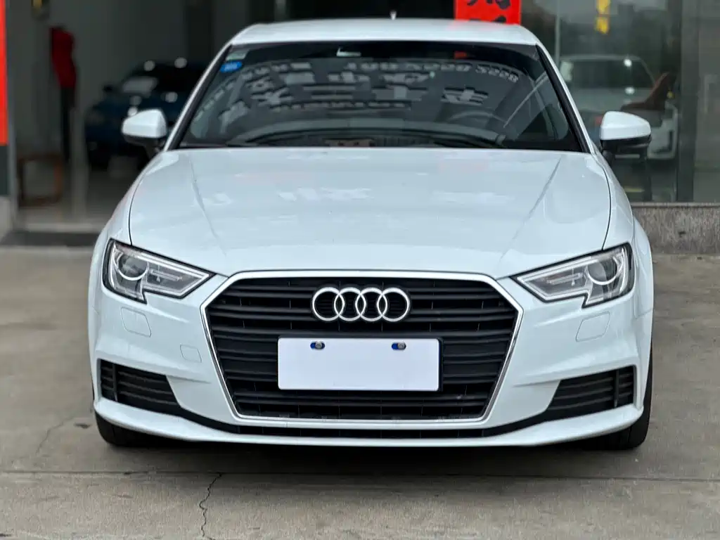 Audi A3 2018 — фото 3