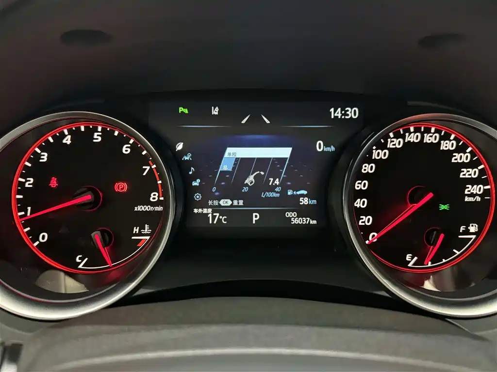 Toyota Camry 2022 — фото 18