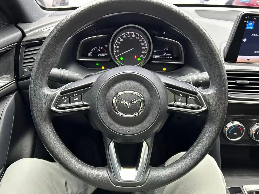 Mazda CX-4 2023 — фото 12