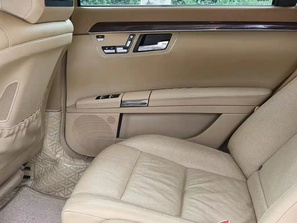 Mercedes-Benz S-Class 2010 — фото 11