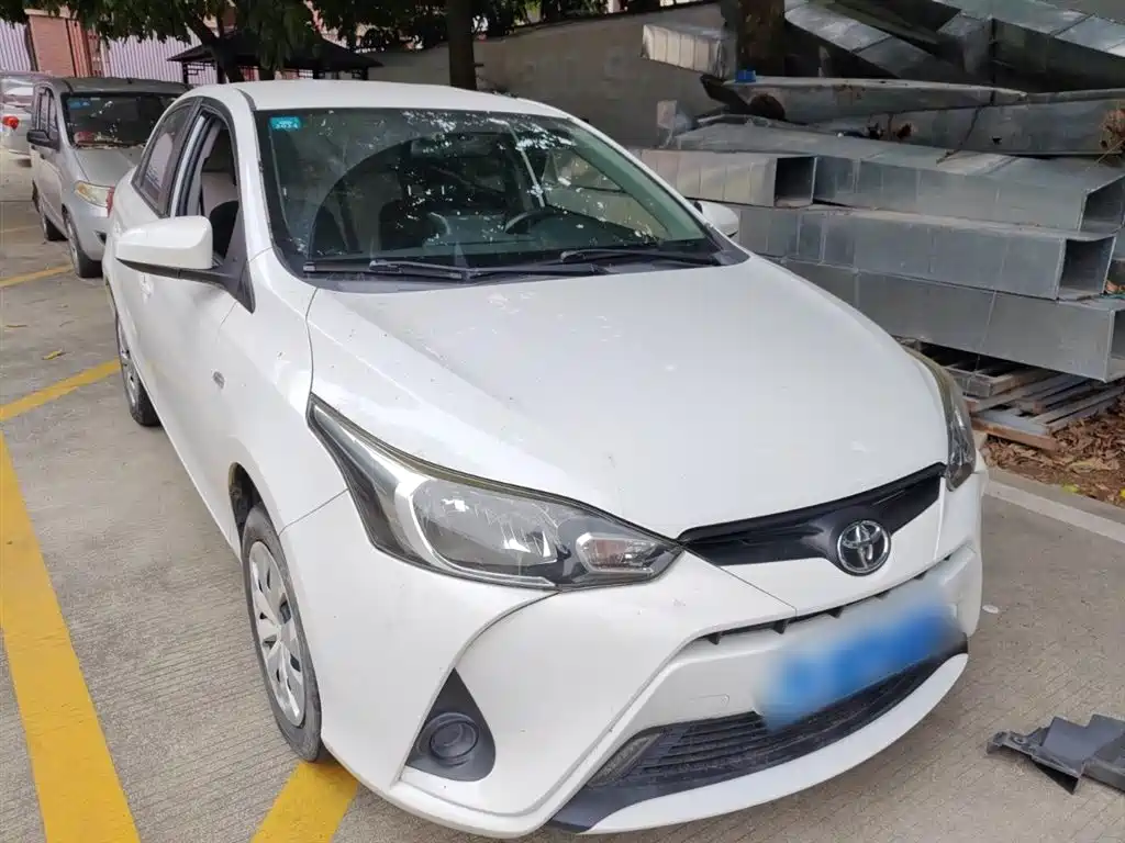 Toyota Yaris L 2020 — фото 22