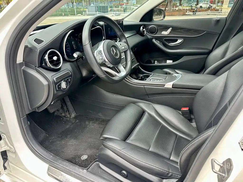 Mercedes-Benz C-Class 2020 — фото 4
