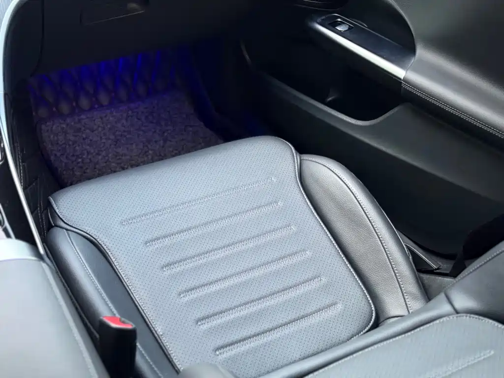 Mercedes-Benz C-Class 2021 — фото 15