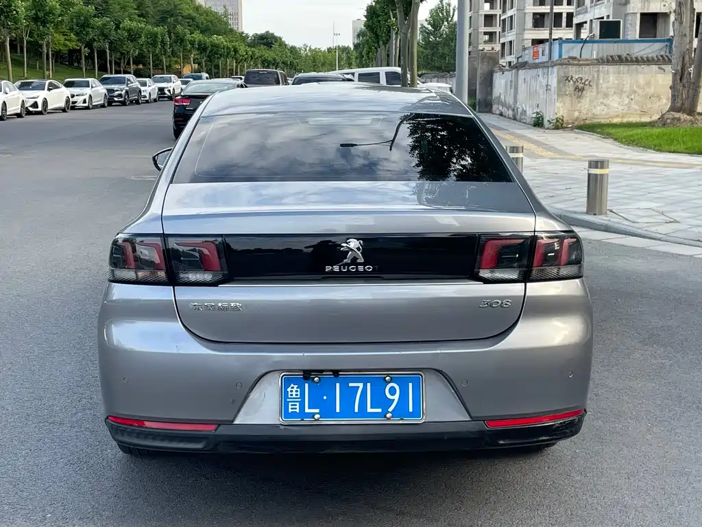 Peugeot 308 2017 — фото 7