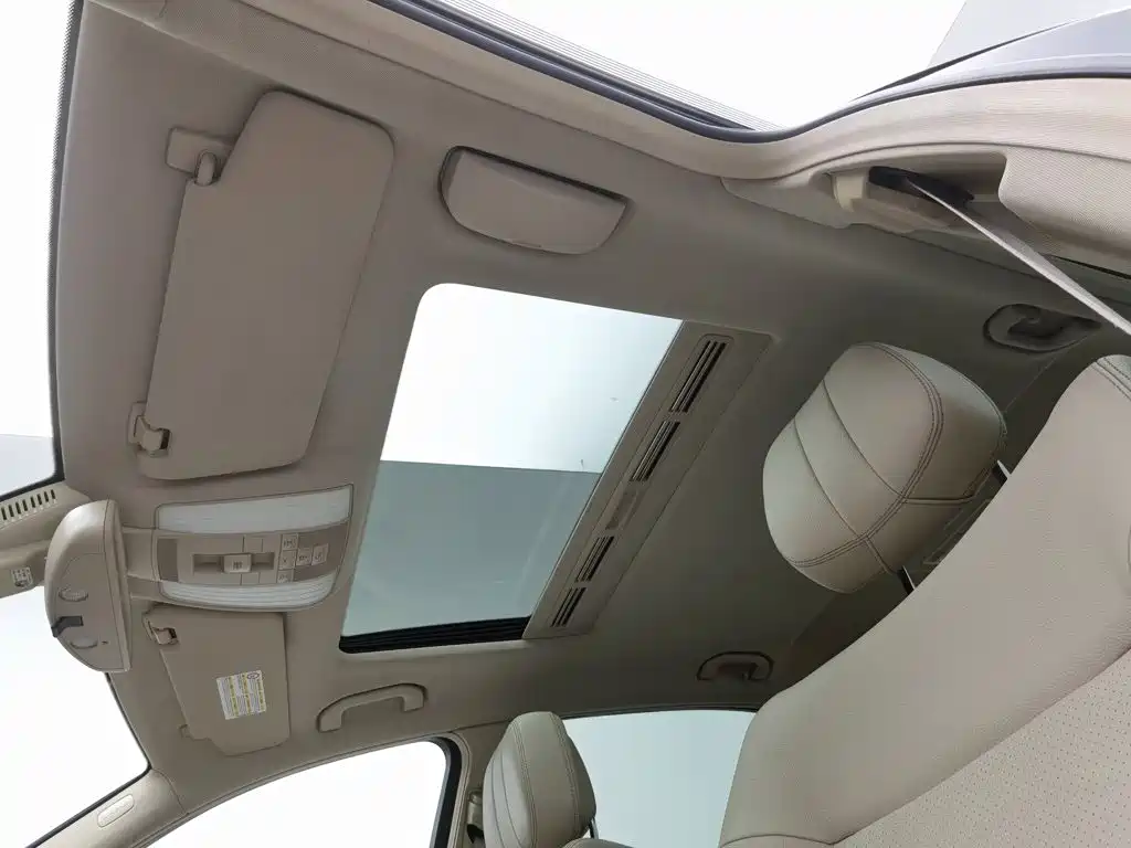 Mercedes-Benz E-Class 2013 — фото 14