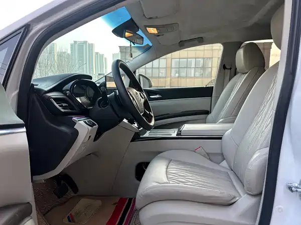 Buick GL8 2021