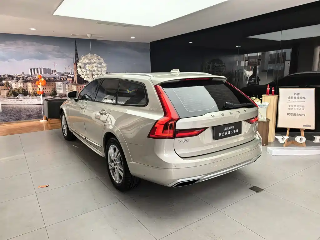 Volvo V90 2019 — фото 17