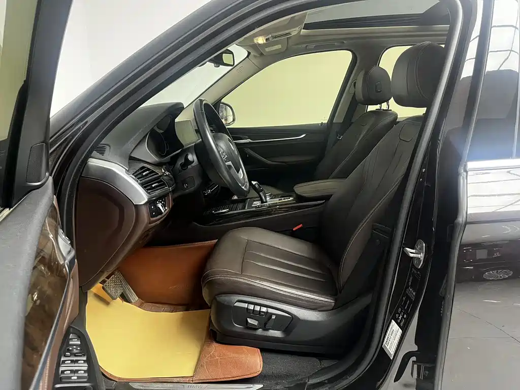 BMW X5 2018 — фото 13