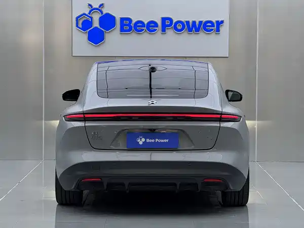 NIO ET5 2022