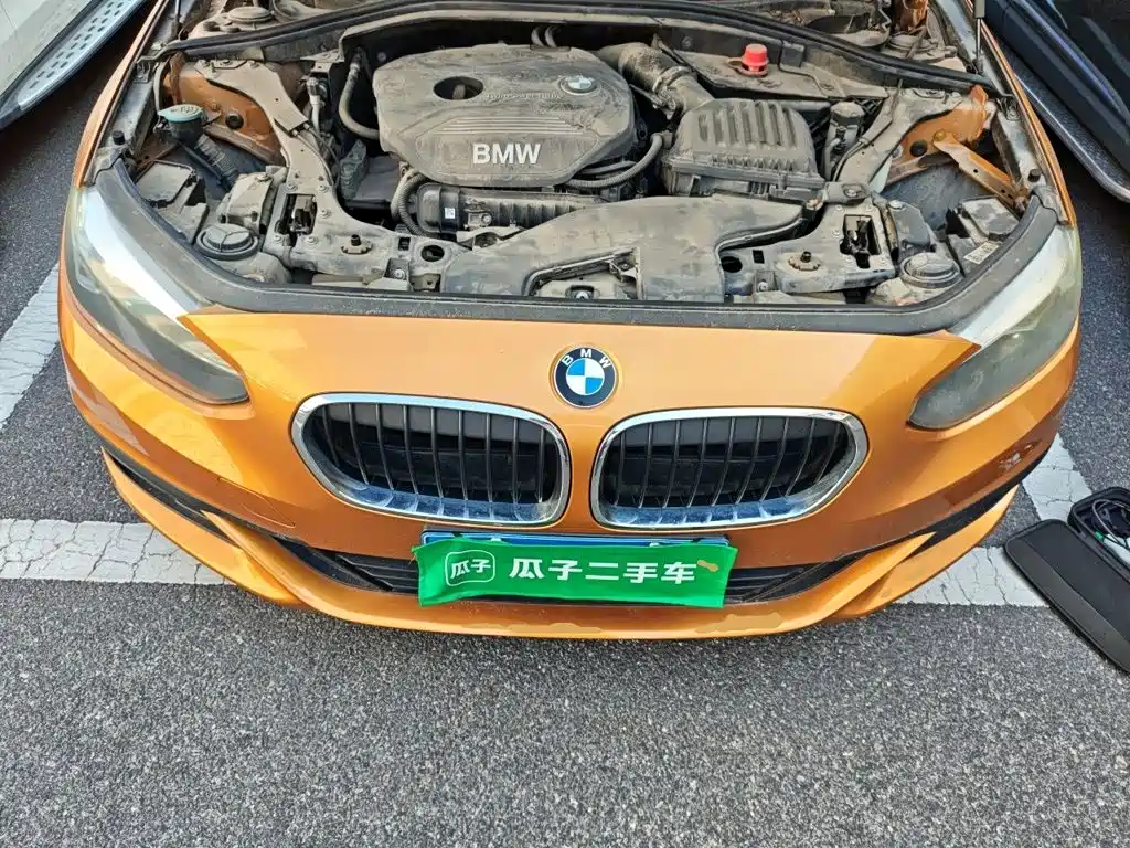 BMW 1 Series 2017 — фото 11