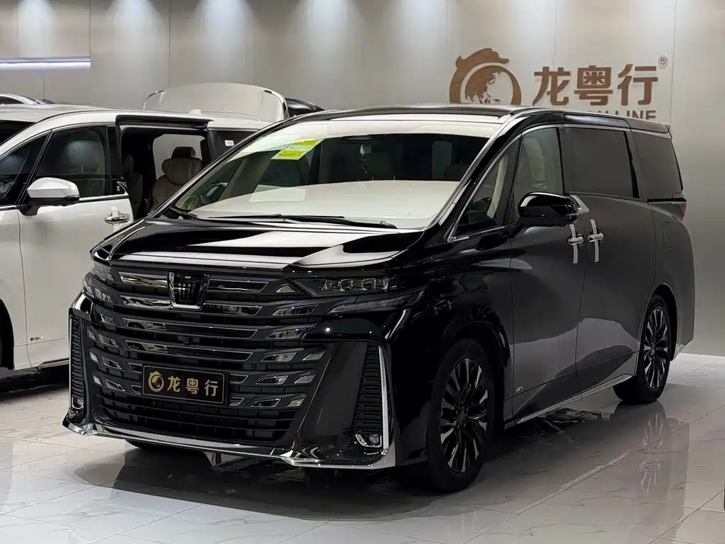 Toyota Vellfire — фото 2