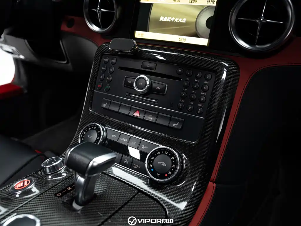 Mercedes-Benz SLS AMG 2014 — фото 10