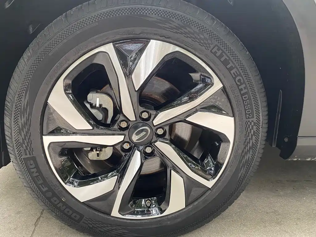 GAC Motor Trumpchi GS5 2019 — фото 19