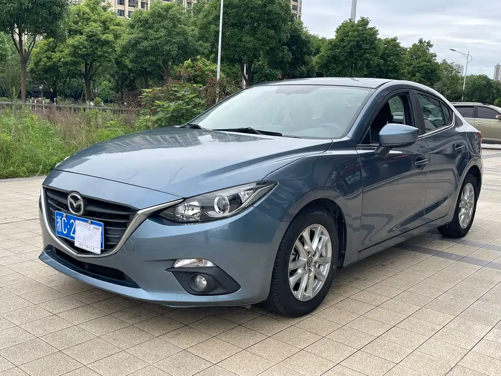 Mazda 3 Axela 2014