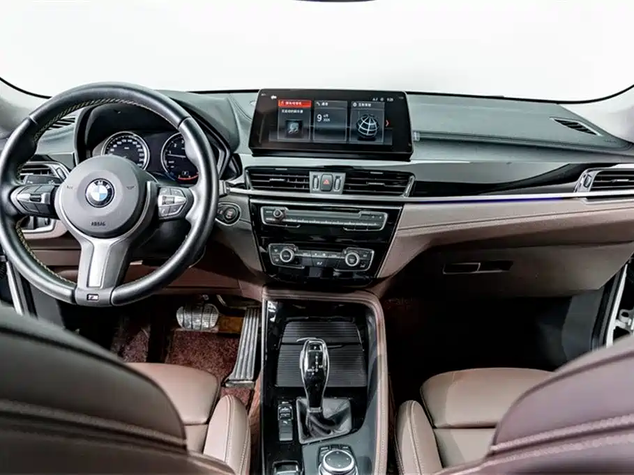 BMW X2 2023 — фото 12
