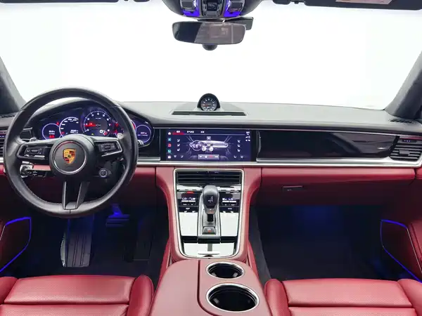 Porsche Panamera 2024